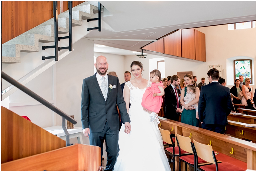 Hochzeitsfotografin-in-Remchingen-Nöttingen-Monja-Kantenwein